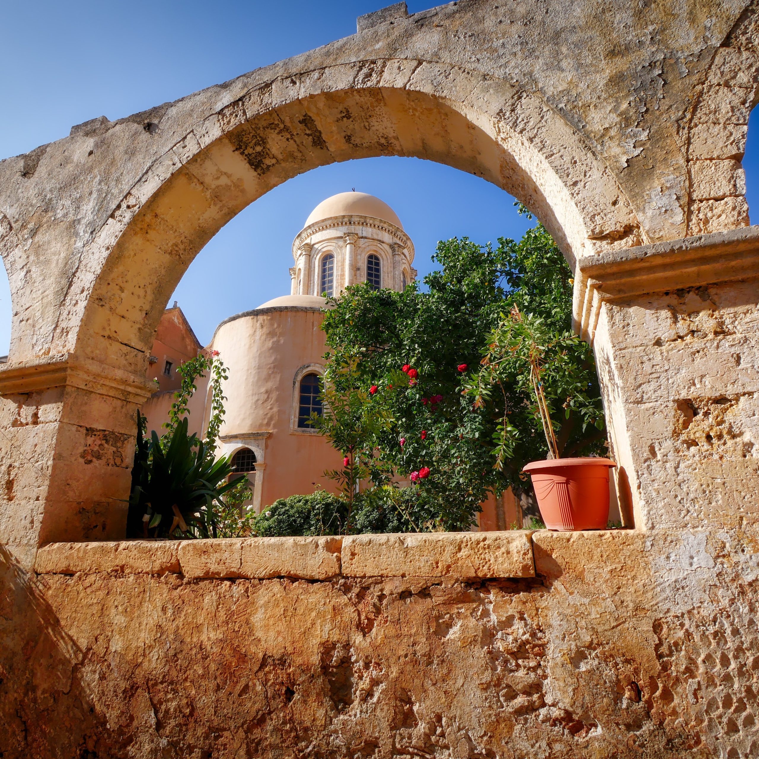 cretan-monastery-architecture